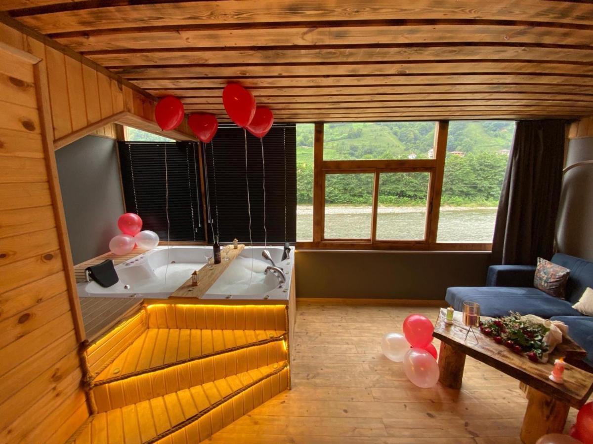 Heaven Vip Wooden Palace Bed and Breakfast Ardeşen Exterior foto
