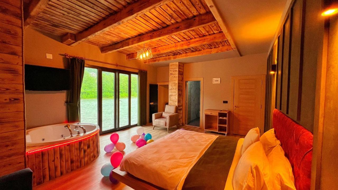 Heaven Vip Wooden Palace Bed and Breakfast Ardeşen Exterior foto